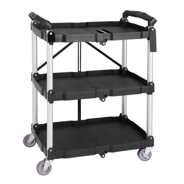 Zwarte opvouwbare trolley met drie legborden, aluminiumkleurige staanders, twee handgrepen en vier zwenkwielen.