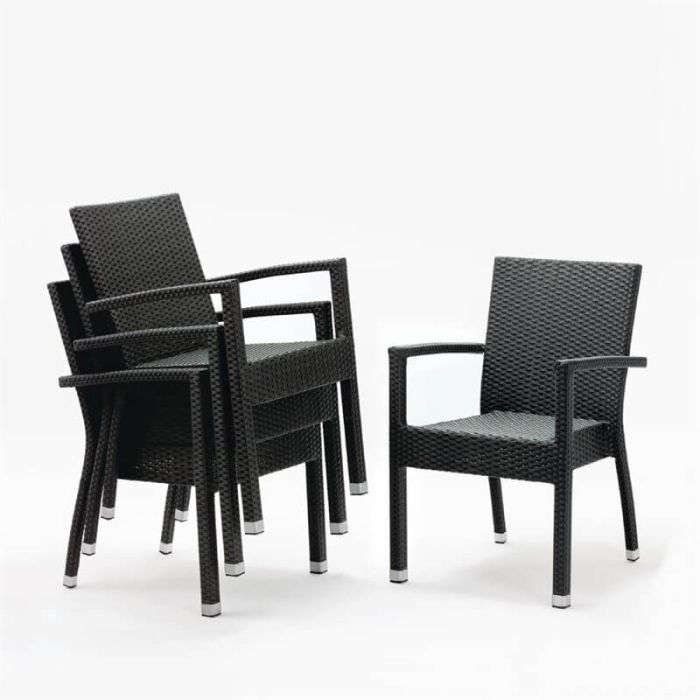 Rotan stoelen terras.
