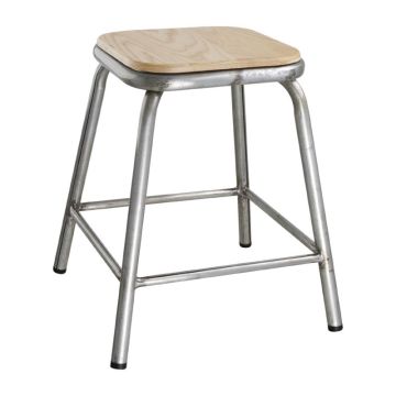 stalen-lage-kruk-met-houten-zitting